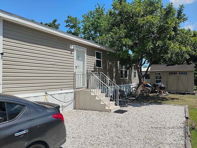 Image of 1500 Bridgewater Dr