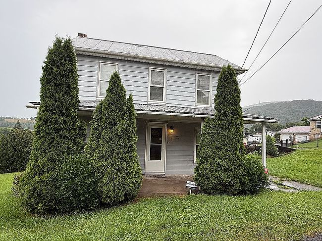 Photo of 77 Pine St, Reedsville, PA