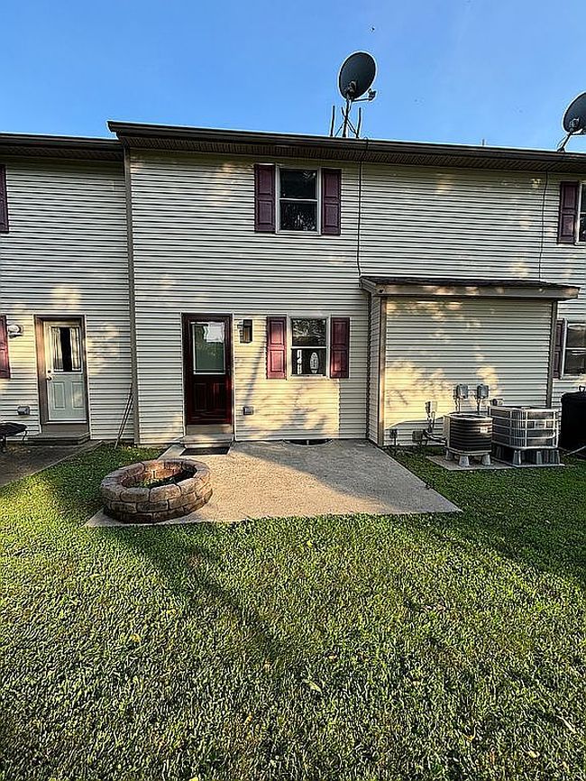 Photo of 26 Acacia Ct, Milroy, PA