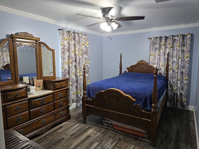 Image of 1701 Baylor Ave