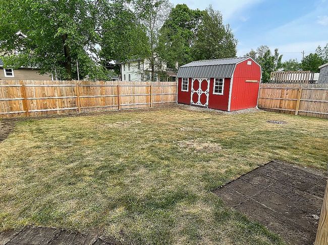 Photo of 330 N Matteson St, Bronson, MI