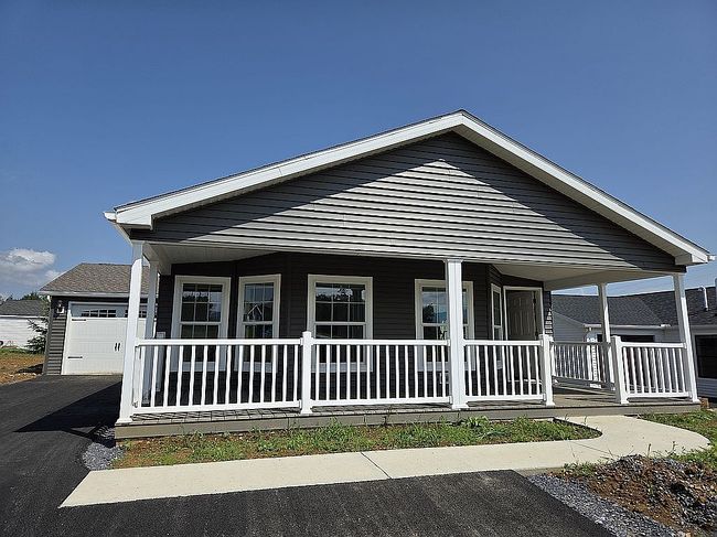 Photo of 19 Burke Dr, Shippensburg, PA