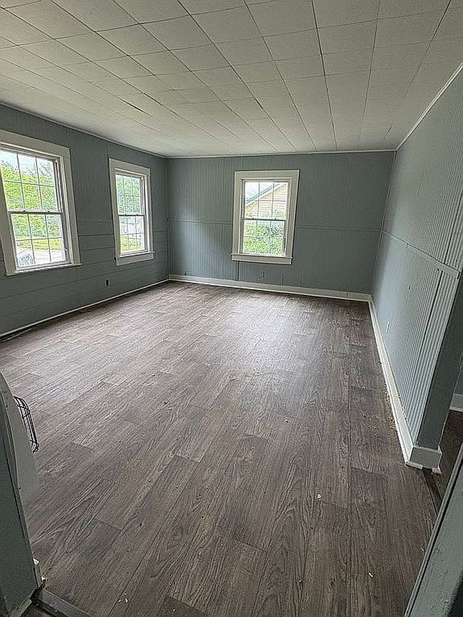 Photo of 102 Rachel Ct, Glasgow, KY