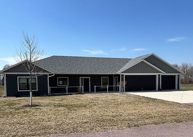 Photo of 305 Harrison St, Welcome, MN