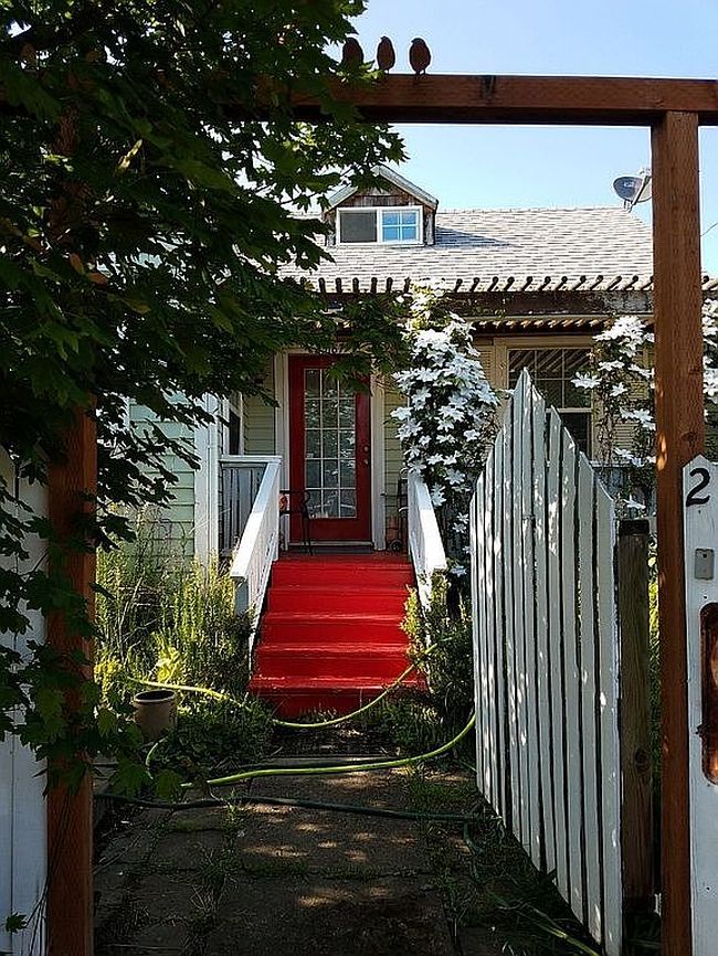 Photo of 25187 Webster Ave