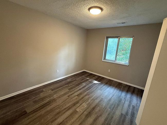Photo of 103 Moffitt Ct, Spartanburg, SC