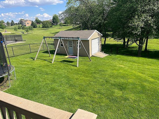Image of 79 Park View Dr
