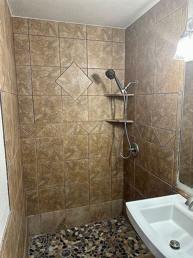 Image of 4421 Hughes Dr