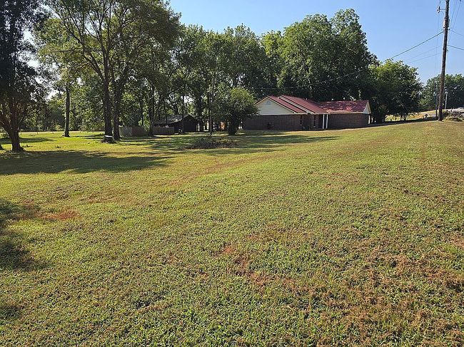 Additional photo 2 of property located at 202 Hooper St