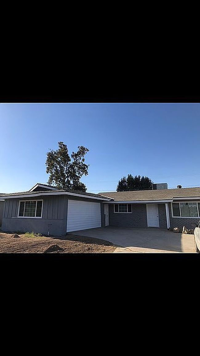 Photo of 4304 Flicker Dr, Bakersfield, CA