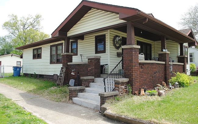 Image of 2000 S 5th St