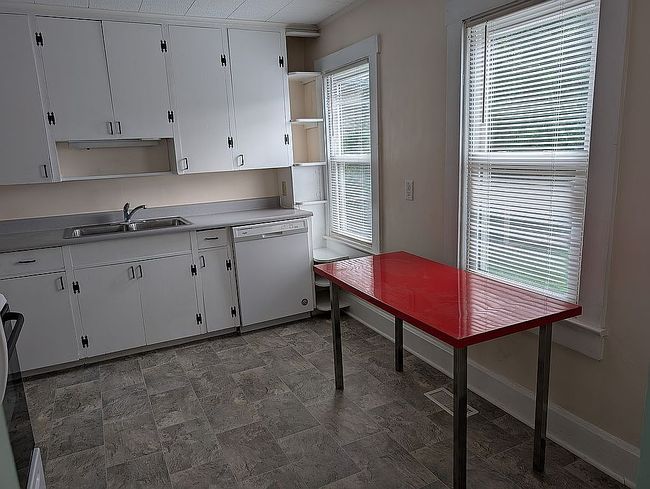 Image of 16 Home St