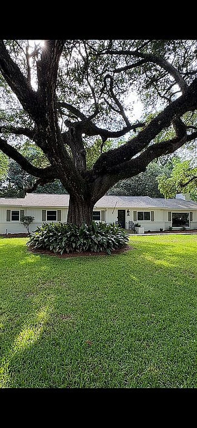 Image of 4413 Winding Way