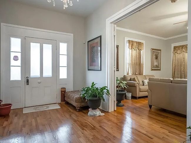 Image of 202 Veazey St