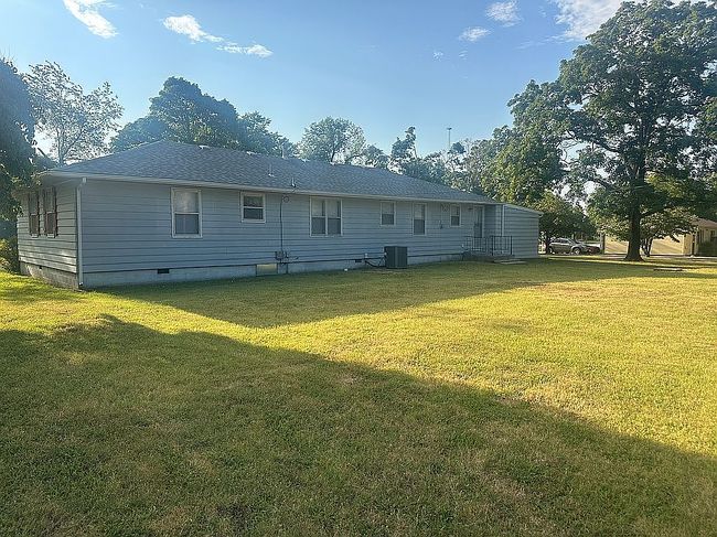 Photo of 1271 S Plum Ln, Carthage, MO