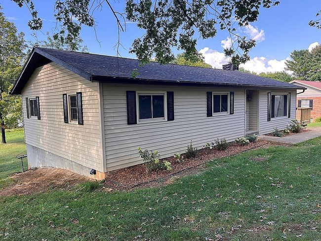 Additional photo 2 of property located at 163 Valley View Dr