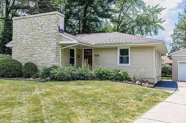 Photo of 1032 Garfield St, Hobart, IN