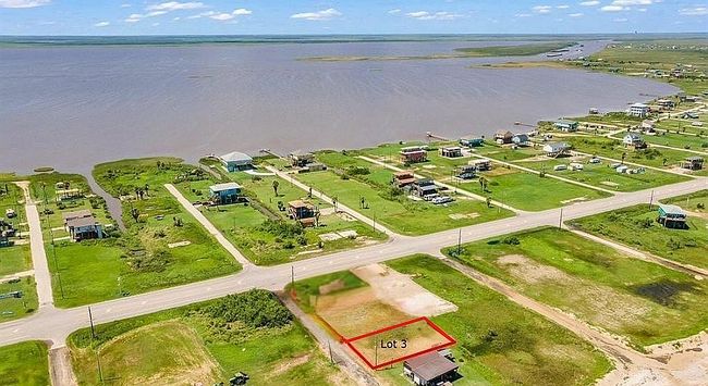Photo of 988 S Mae St, Gilchrist, TX