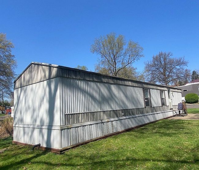 Image of 46 Willow Dr