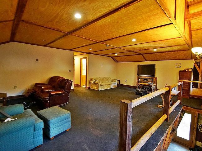 Additional photo 3 of property located at 22307 E 843rd Rd