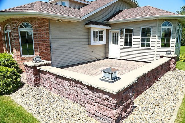 Photo of 605 Mcdowell Cir, Grinnell, IA