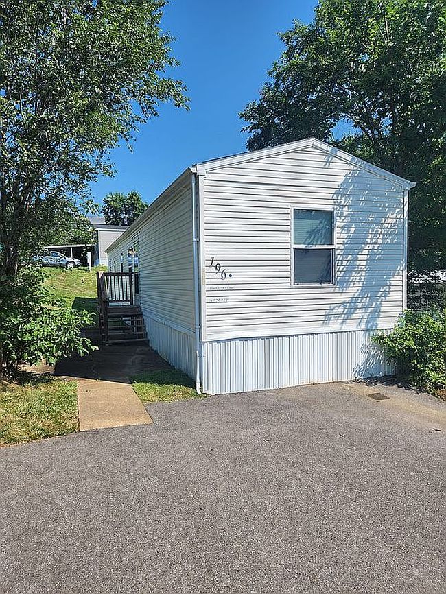 Photo of 196 High View Pl, Fenton, MO
