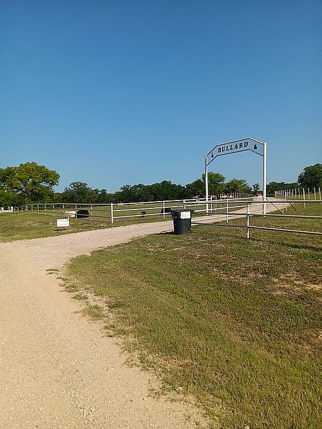 Additional photo 3 of property located at 1070 Burwick Rd