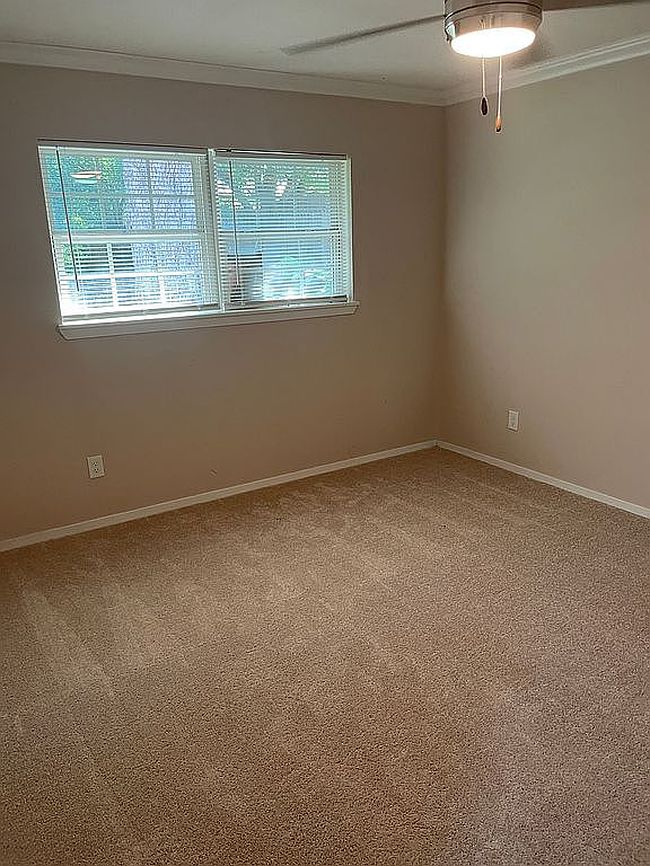 Image of 3954 Cambridge Dr