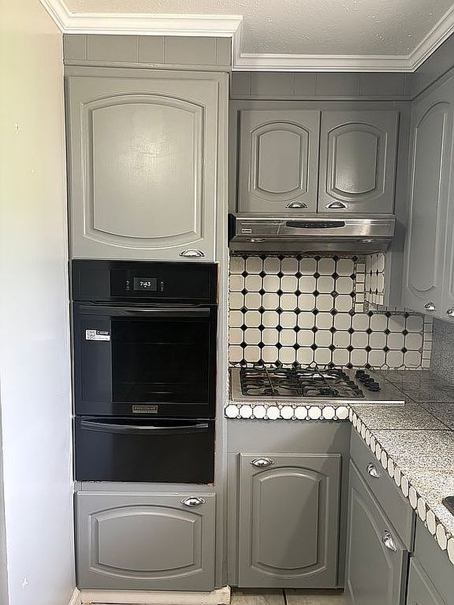 Additional photo 3 of property located at 4983 Rosehaven Dr