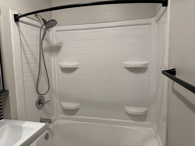 Image of 1151 W North St