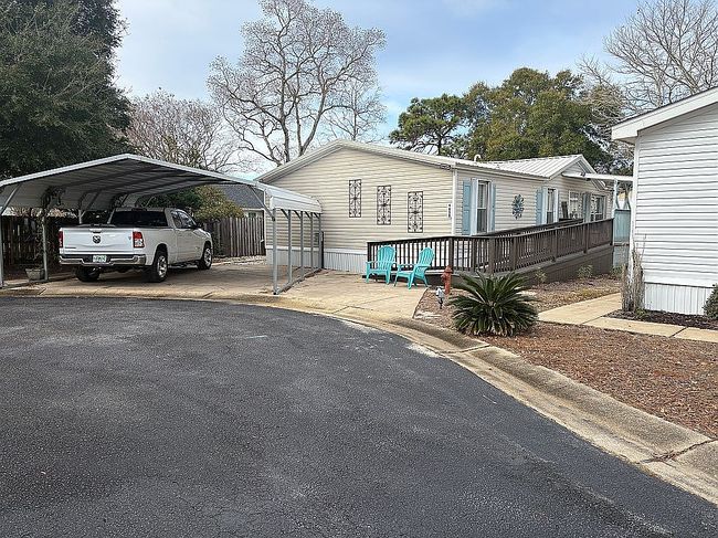 Image of 9850 W Concord Cir