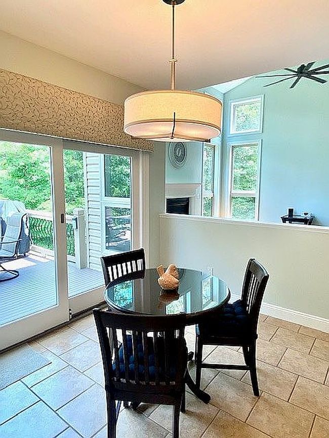 Image of 2679 Forest Glen Dr