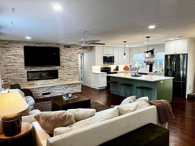 Photo of 11600 75th Ave, Seminole, FL