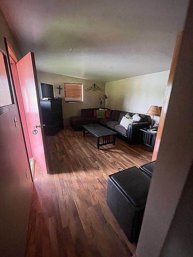 Preview of property located at 199 E Cedar Ln