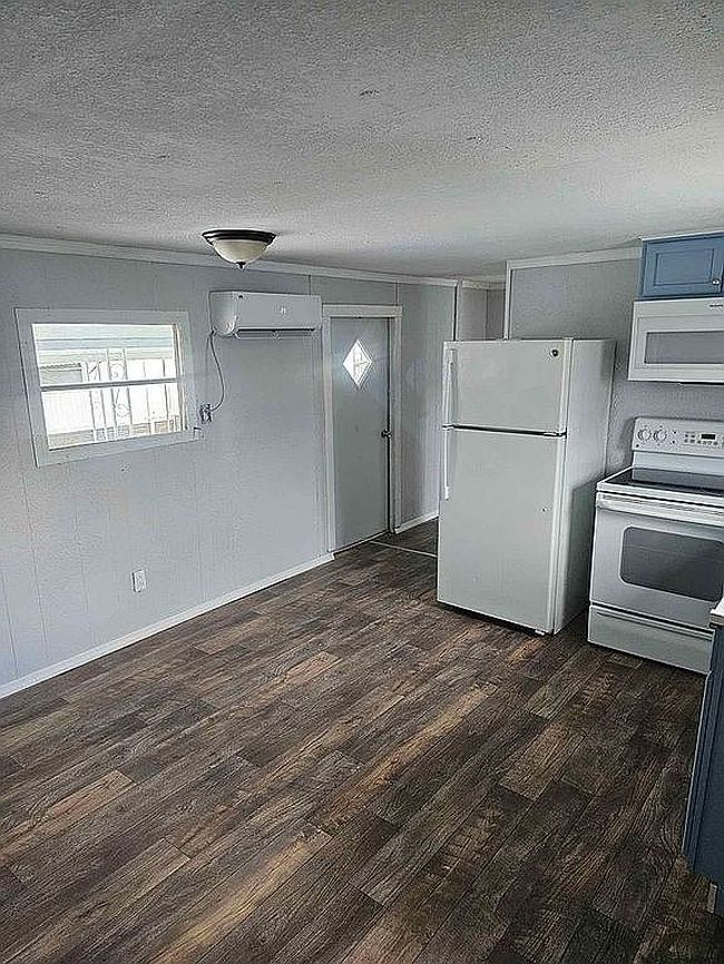 Image of 537 Empire Ave