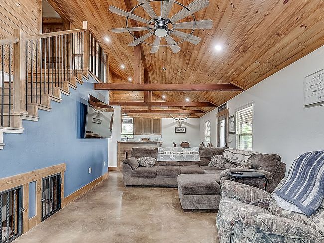 Image of 1036 County Street 2982