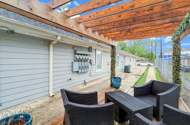 Image of 5038 Mallow St