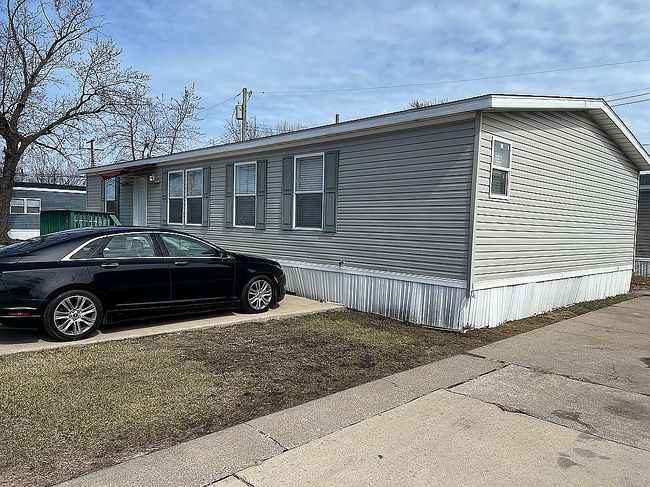 Image of 3600 Sheffield Ave Lot 369