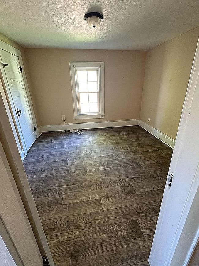 Photo of 303 E Washington St, Glasgow, KY