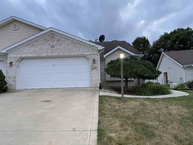 Photo of 1984 Dausha Ct, Warsaw, IN