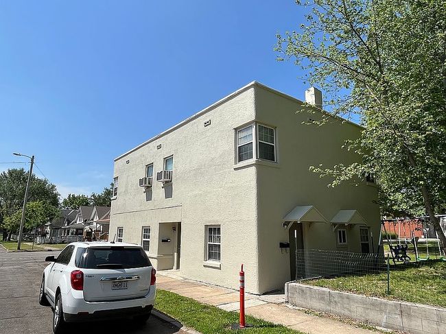 Image of 828 & 830 Chestnut Ave