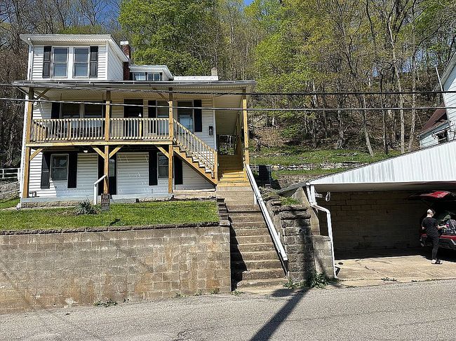 Photo of 169 Mulberry Ave, Pomeroy, OH