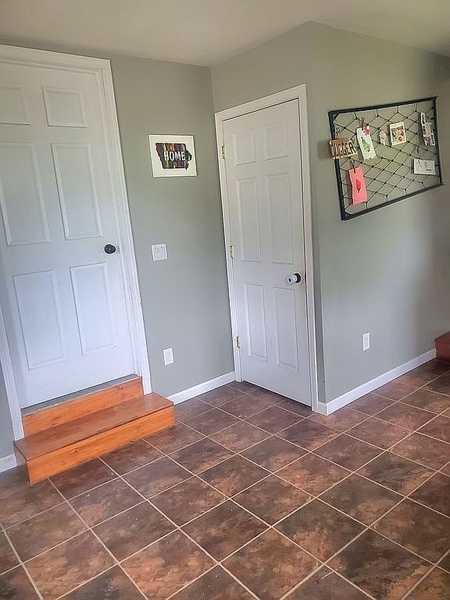 Photo of 210 N Jefferson St, Wayland, IA