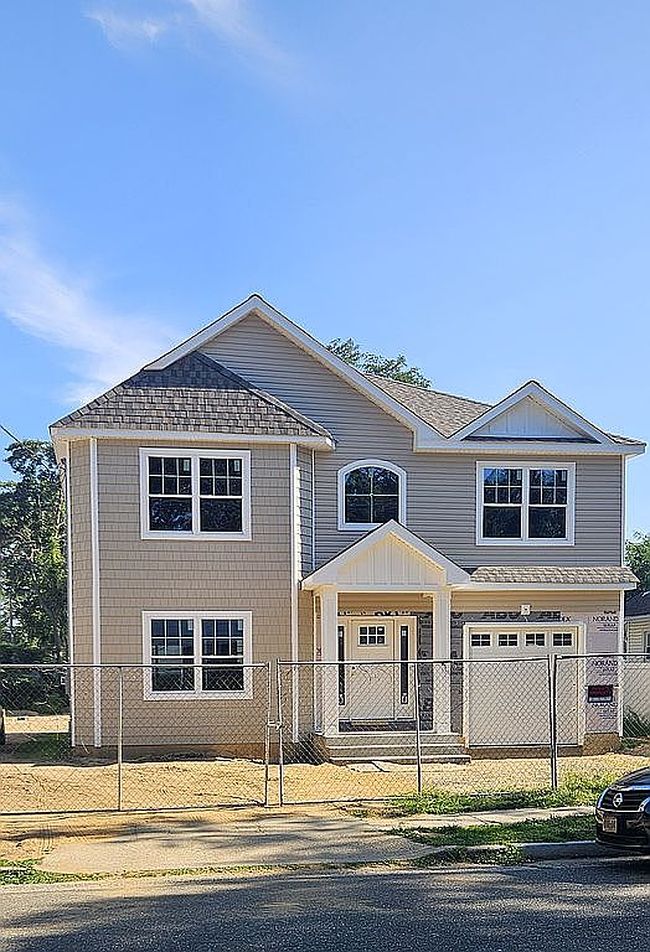 Photo of 63 Prince Ave