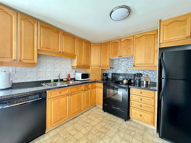 Photo of 1709 Willow Ave, Niagara Falls, NY