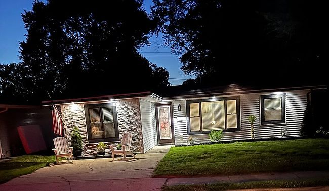 Photo of 408 E High St, Morris, IL