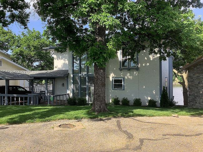 Image of 35778 Grand Point