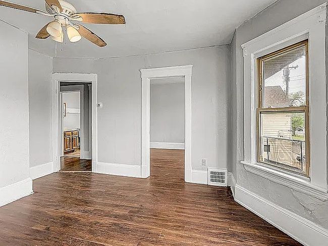 Image of 3635 E 49th St