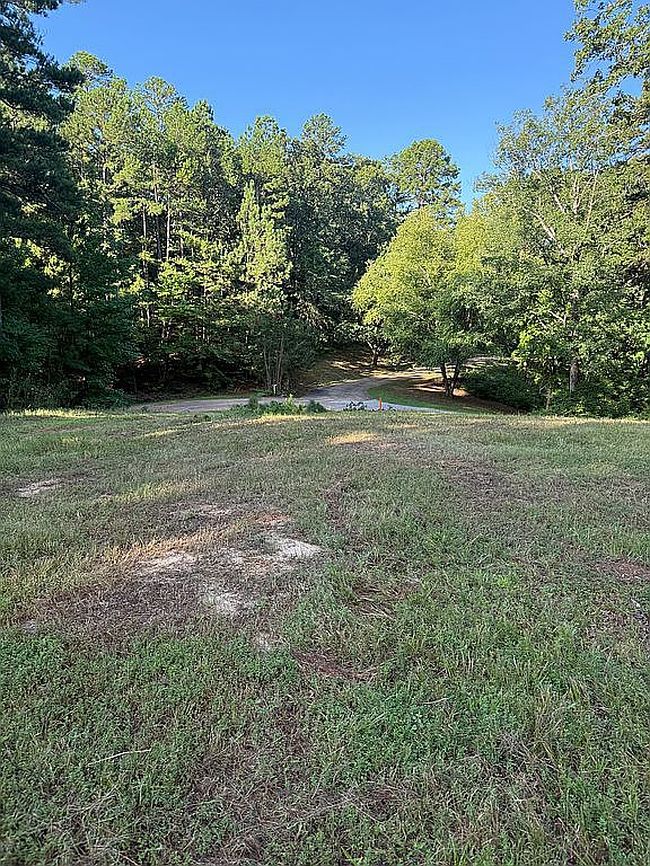 Photo of 988 Rolling Oaks Dr, Grenada, MS