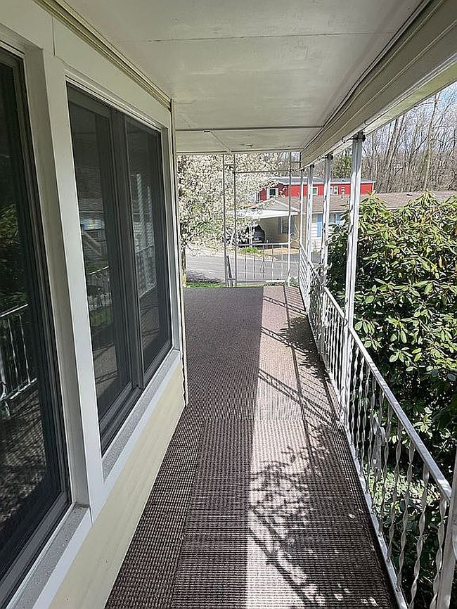 Photo of 150 Sheffield Dr, Delmont, PA